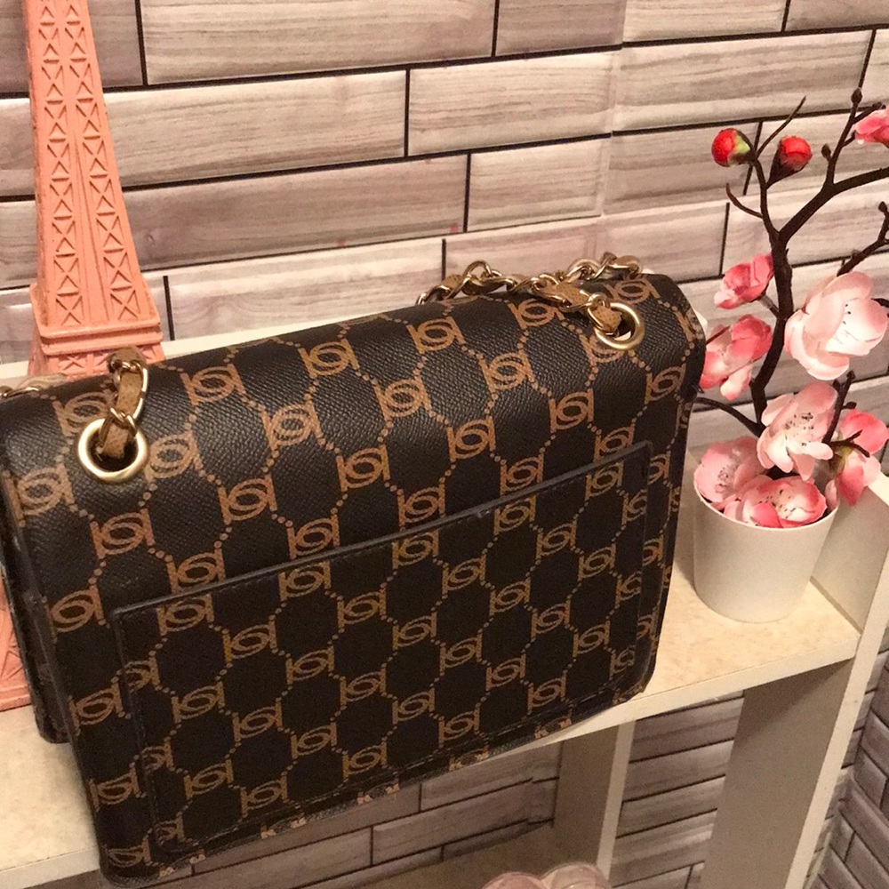 Bebe Black and Gold Chain Shoulder Bag - Picture 5 of 15